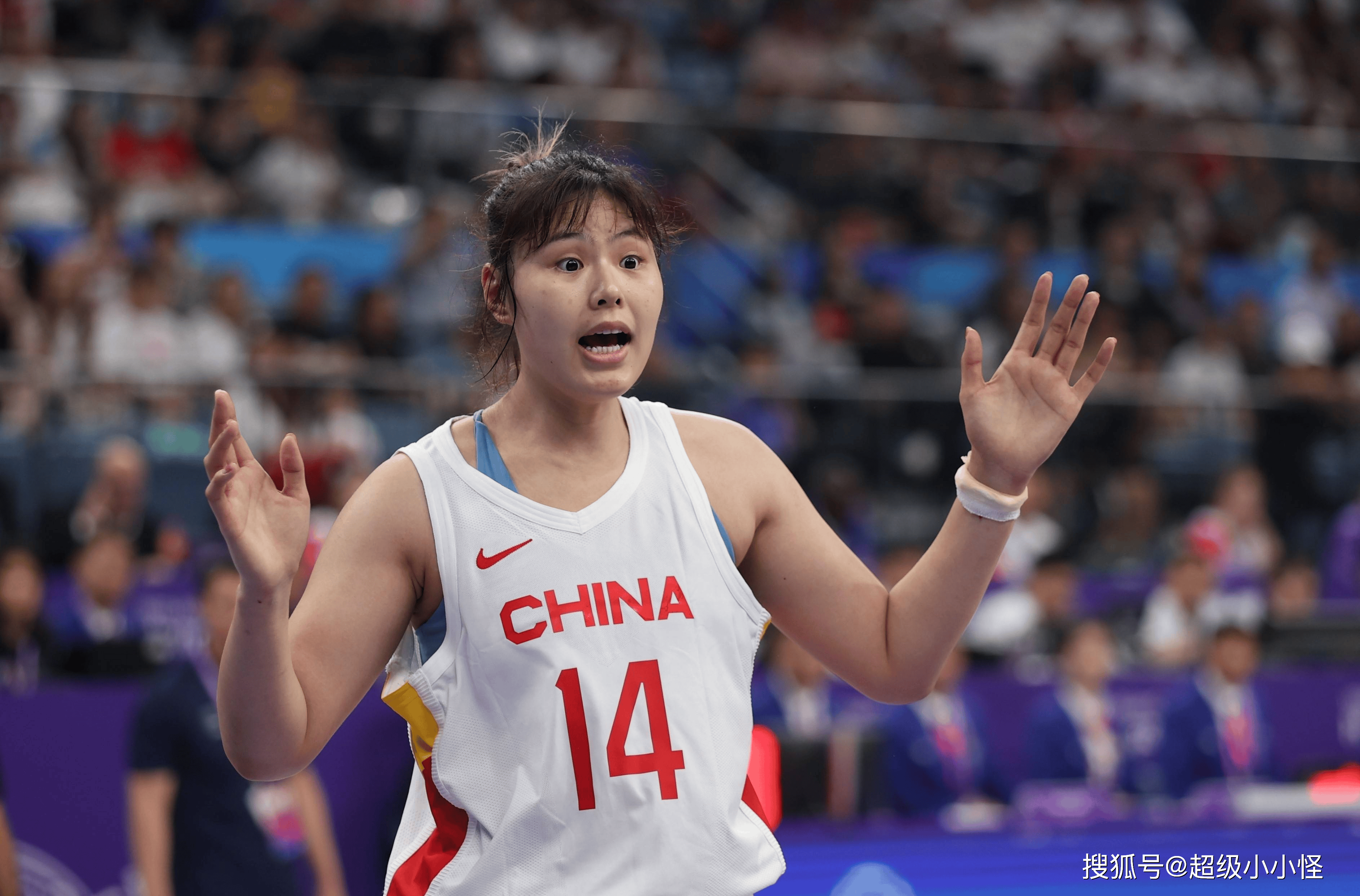 包含青年领军计划激励年轻球员，打造中国篮球未来之星的词条