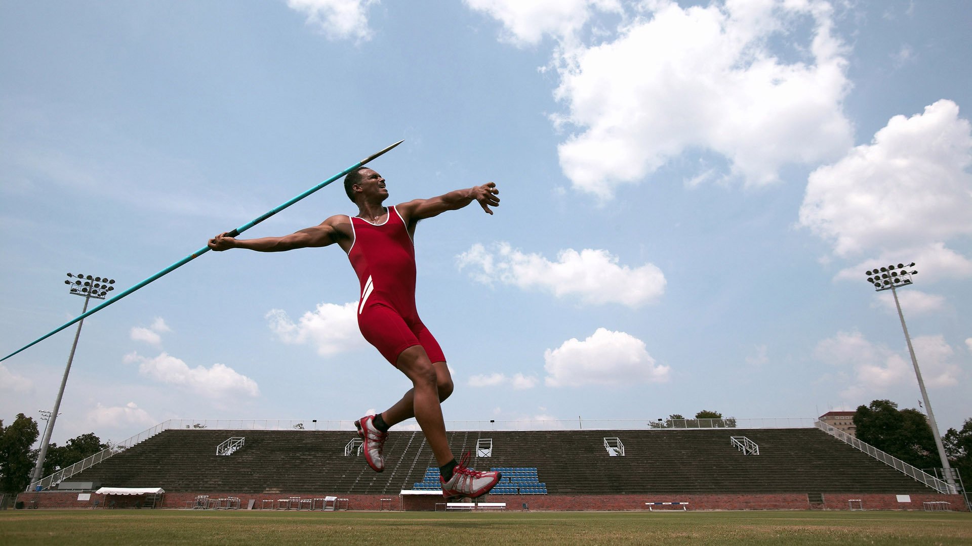 乐鱼(LEYU)体育-_家庭户外探险日:锻炼身体,增进感情_,户外探险揭秘