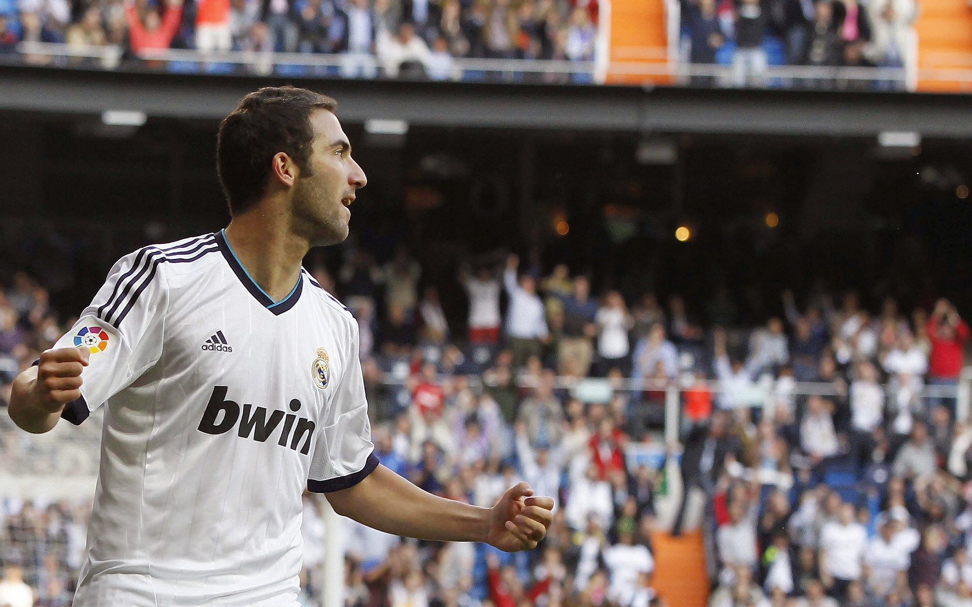 乐鱼电竞-法甲豪门纷纷进行战略调整,寻求夺冠突破,法甲榜首